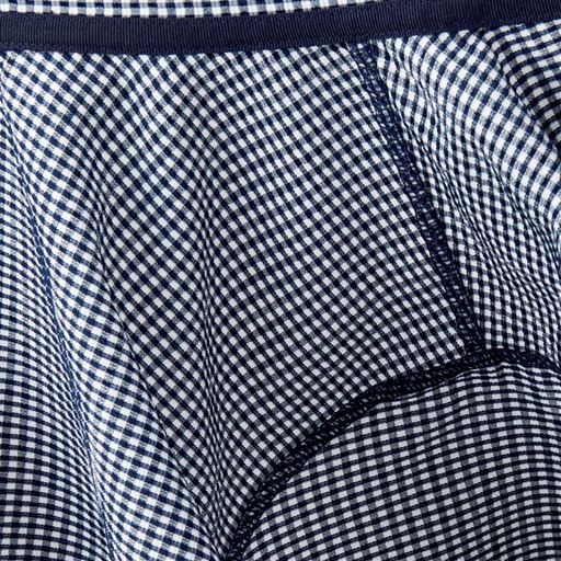 縫い代がフラットで羽織る際も引っかかりにくく肩まわりが快適