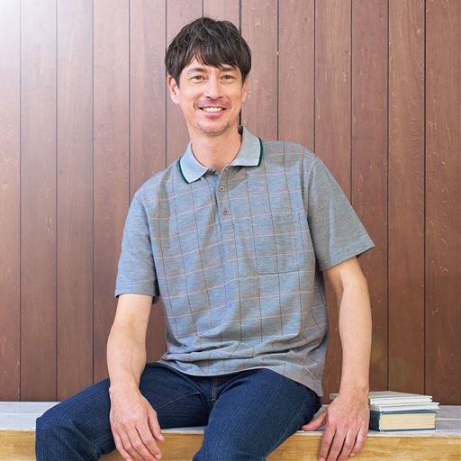 グレー コーディネート例 ※前身頃のみ総柄プリント入り