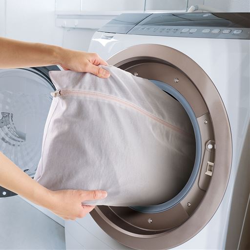 ジャケットなのに洗濯機で洗える!汗ばむ季節も清潔爽やか!