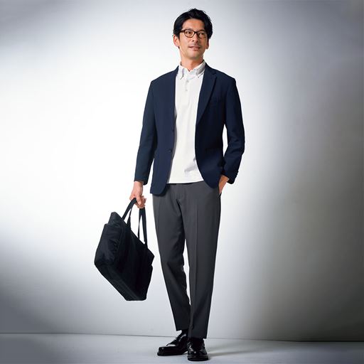 パンツ グレー ジャケット ネイビー ポロシャツ ホワイト コーディネート例