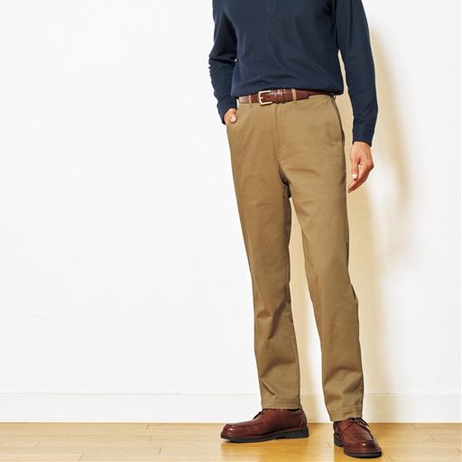 サンドベージュ コーディネート例