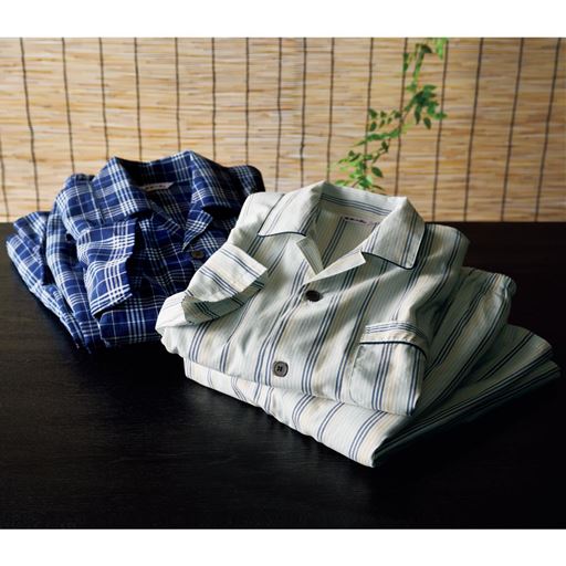 (左から)ネイビー系、サックス系