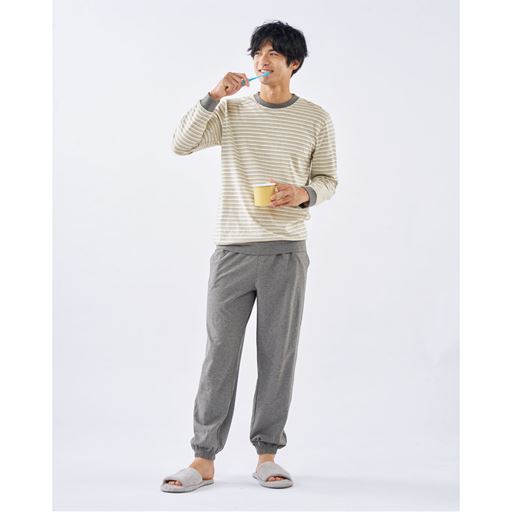 ライトベージュ コーディネート例