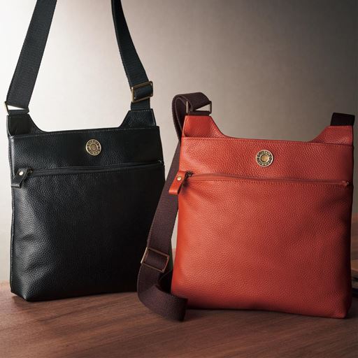 (左から)ブラック、ブラウン