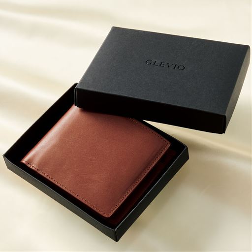 専用の化粧箱に入れてお届けします。