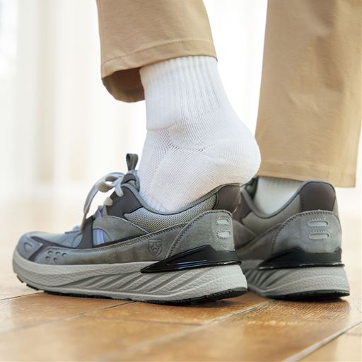 グレー コーディネート例