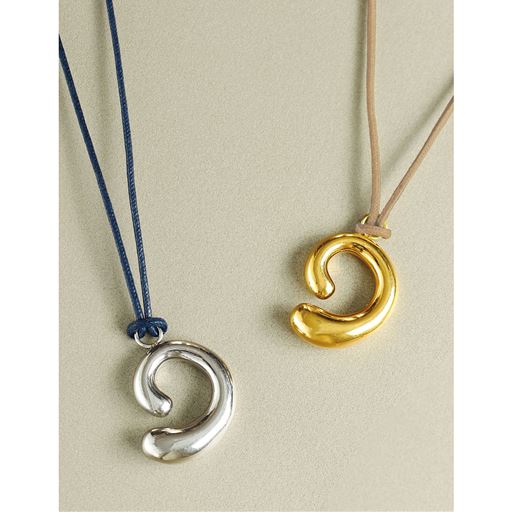 (左から)シルバー、ゴールド