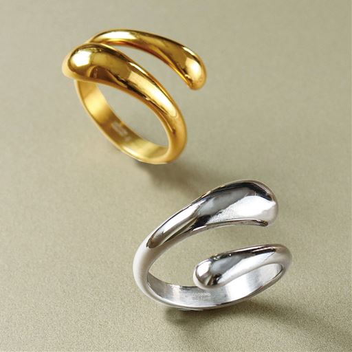 (左から)ゴールド、シルバー