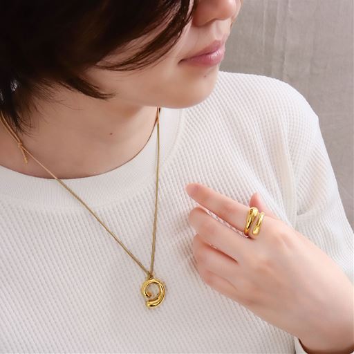 ゴールド<br>リング+ペンダント