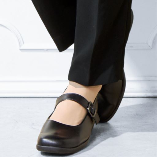 ブラックB<br>スクエアトゥがスタイリッシュ