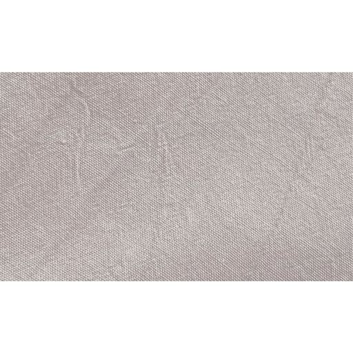 シワ加工を施しているのでシンプルなシャツを立体的に見せ、おしゃれな印象に。