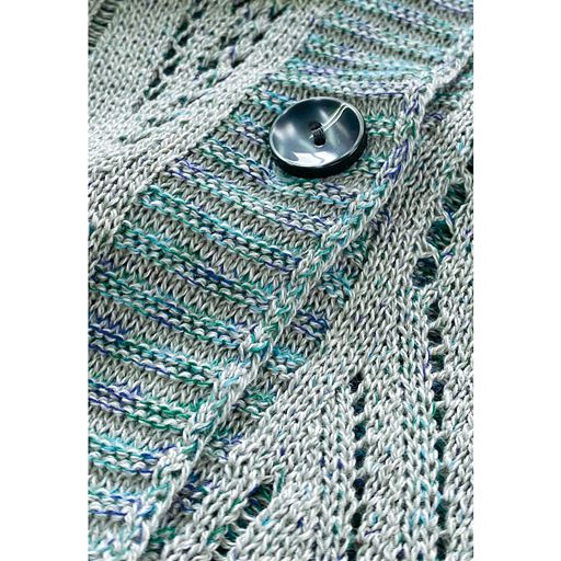 さらっとした肌触りの綿混ニット。