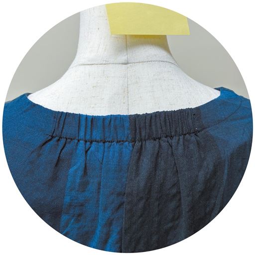 襟裏はゴム仕様で着脱しやすい