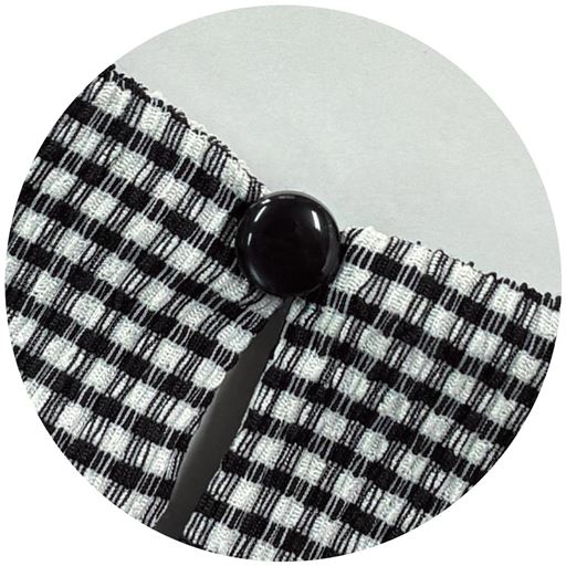 のびるループのボタン仕様で着脱しやすい