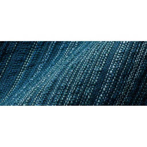 着るほどに肌になじむ三河木綿。上品な風合いの縞柄です。