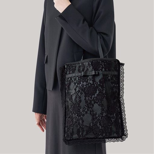 トートバッグにもなるポーチ