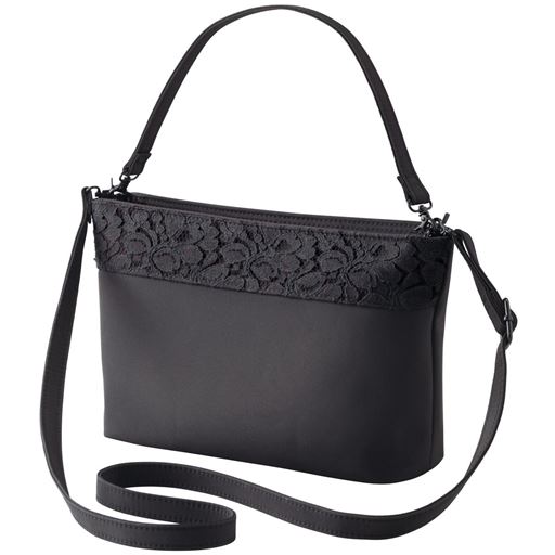 軽量 350mlのペットボトルも入る