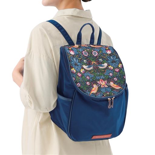 コロンとかわいい小ぶりリュック