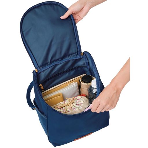 ガバッ!と開く たっぷり収納マチ幅約14cm<br>※イメージ