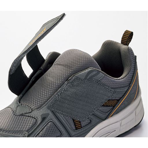 面テープは開いた時に戻りにくい仕様。