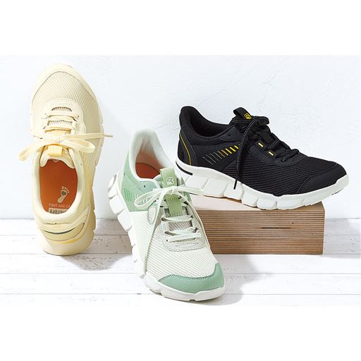 (左から)イエロー グリーン ブラック