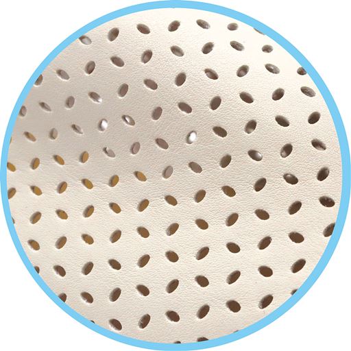 足が透けすぎず通気性も◎