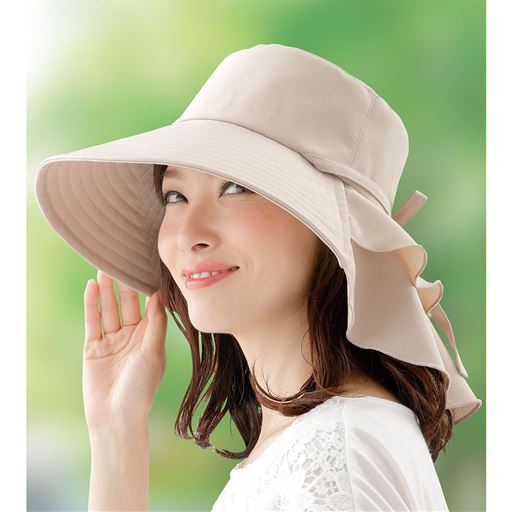 サンドベージュ<br>(つば部分)UVカット率約99%、遮光率約99%!