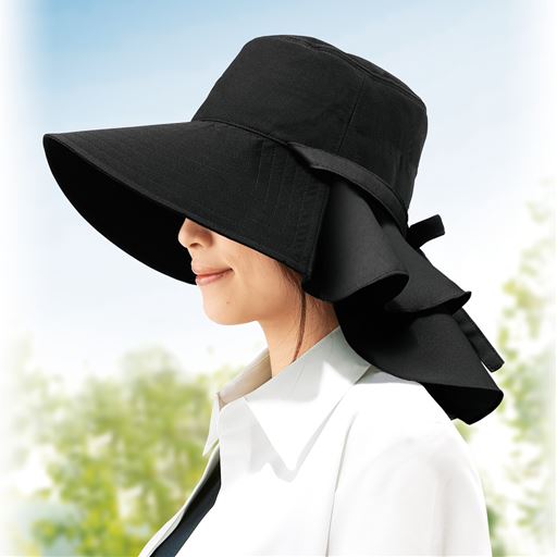 ブラック<br>(つば部分)UVカット率約99%、1級遮光 リボンでサイズ調整できます。