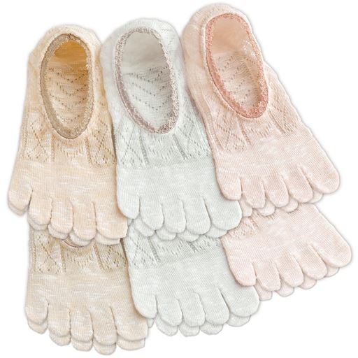 3色×2足の6足組 (左から)ライトベージュ、ライトグレー、ライトピンク