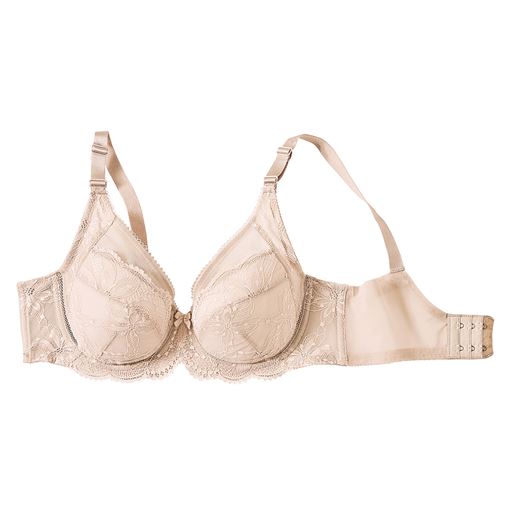 カップサイドの切り替えパネルが、脇肉までピタッと抑える。3枚のパーツでできた立体カップが、美胸をメイク。通気性の良いパワーネットで、脇から背中も爽やか。(カラー:ベージュ)