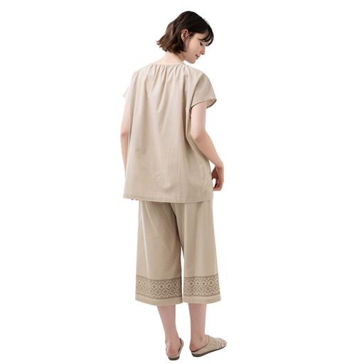 バックスタイル(カラー:ベージュ)