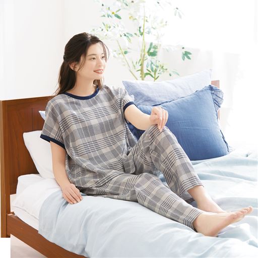 チェック(ベージュ×ネイビー)着用例<br>※トップス:NH-1195