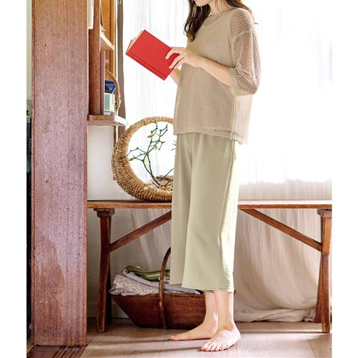 グレーベージュ<br>コーディネート例