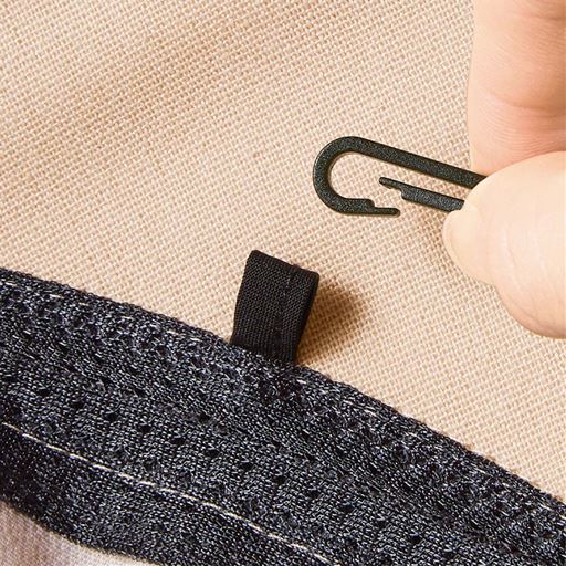 フックで取り外せるあごヒモ付き