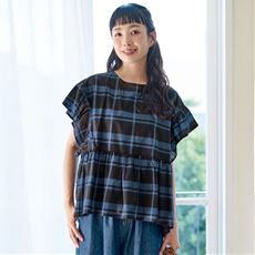 ペプラムブラウス