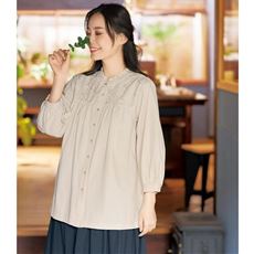 綿100%胸元華やぎ刺しゅうブラウス