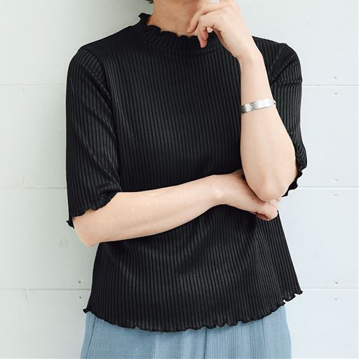 トップス1枚じゃものたりないし体型も隠したい…