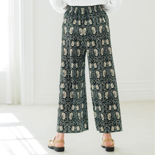 ブラック系<br>バックスタイル