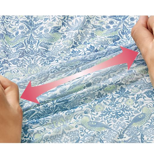 ストレッチ天竺素材で肌ざわりがよくラクな着心地。