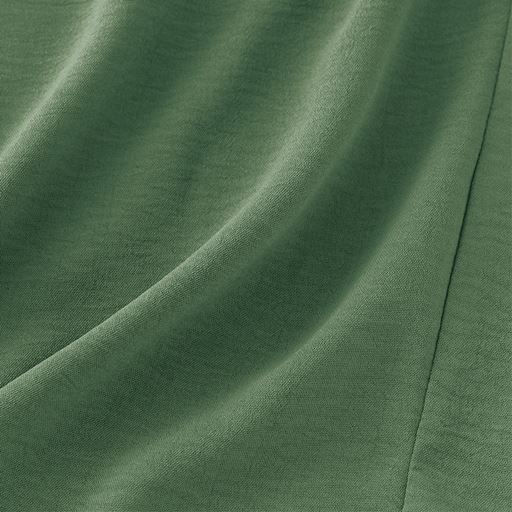 薄手でサラッとした肌ざわり。