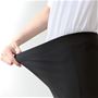 ウエストは総ゴム仕様で、お腹まわりがラクラク