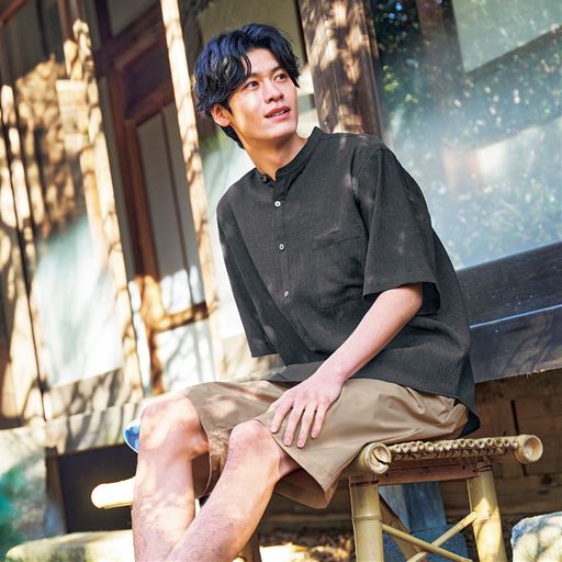 チャコールグレー コーディネート例