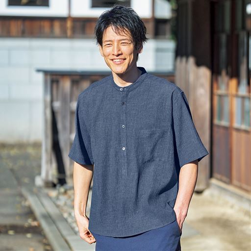 ネイビーブルー コーディネート例