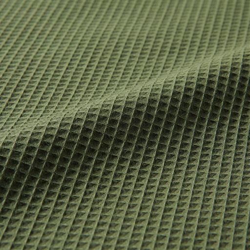 綿100%ワッフル素材は凹凸感がさらっと心地よく、優しい肌ざわり。