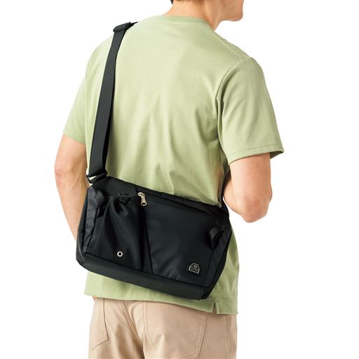 ブラックA(ショルダーバッグ)コーディネート例