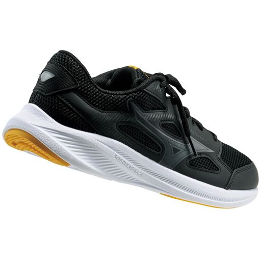 反射材付きで夜の外出も安心。リニューアル!クッション性をさらに高めるため、摩耗しやすい部分にアウトソールを配置。ミッドソールの耐摩耗性も強化。