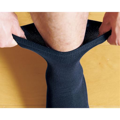 チャコールグレー