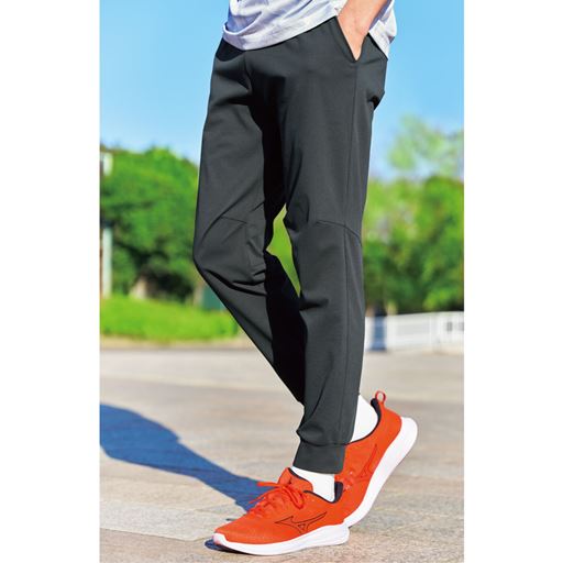 チャコールグレー コーディネート例