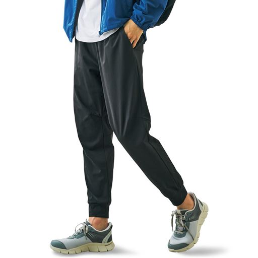 チャコールグレー コーディネート例