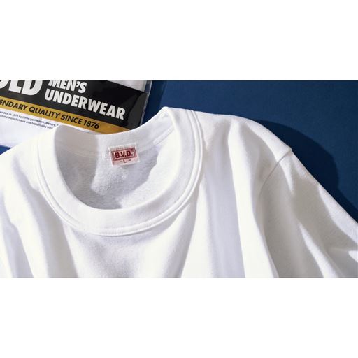 太めの衿ぐりで伸びにくい!きちんと見えする